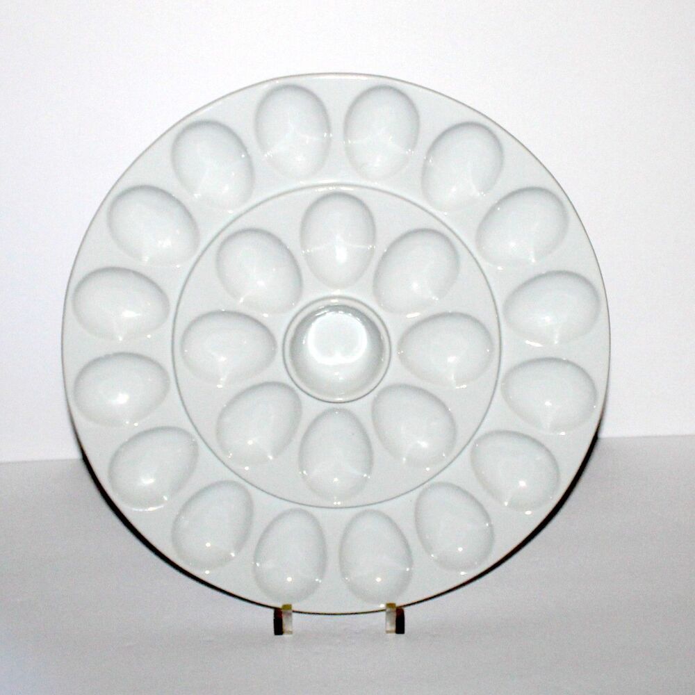 Crate & Barrel 24 Deviled Egg Platter White Porcelain Round 13" BIA Bret Bortner